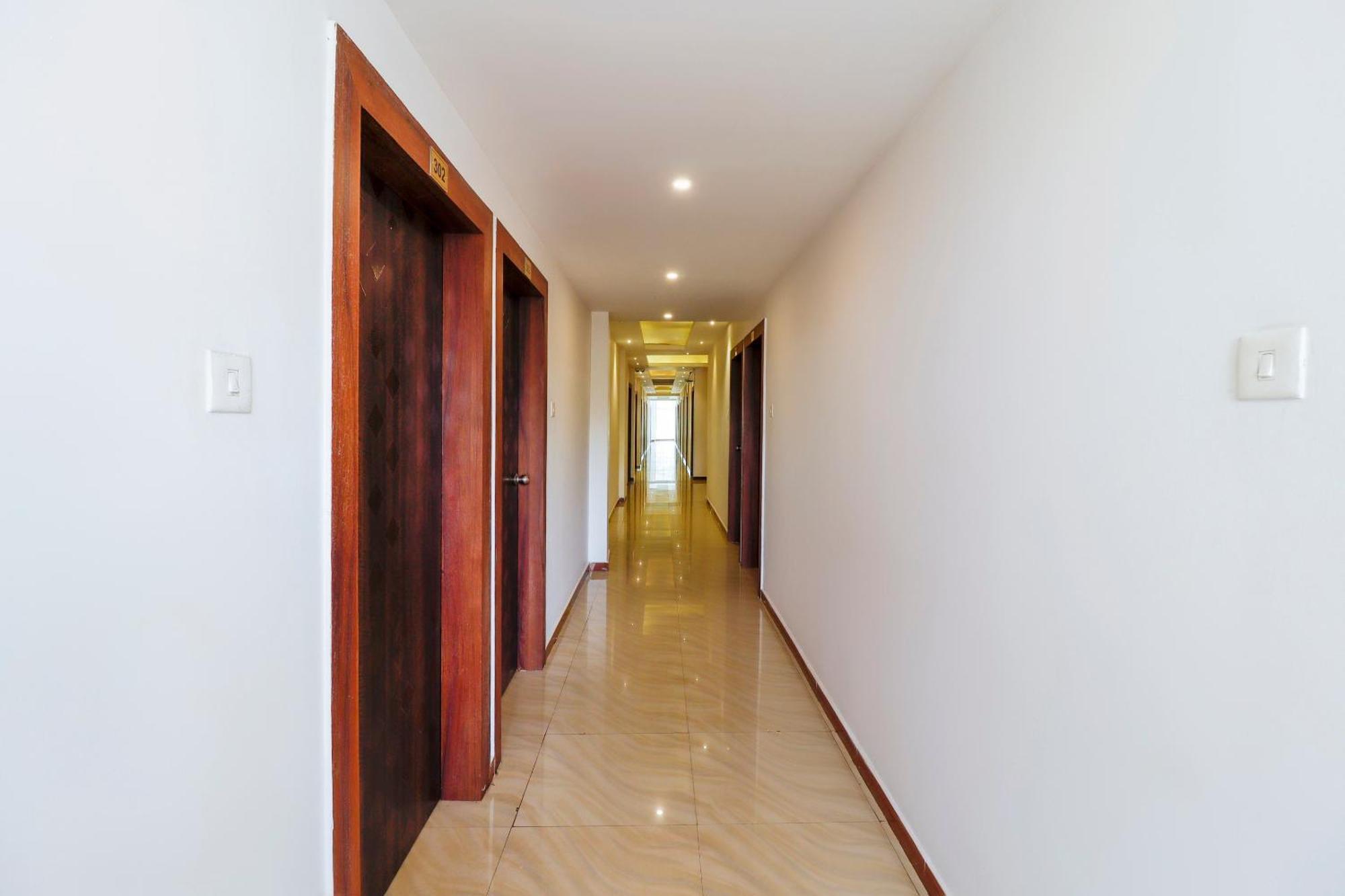 Capital O Sai Arya Residency Hotel Mangalore Exterior photo