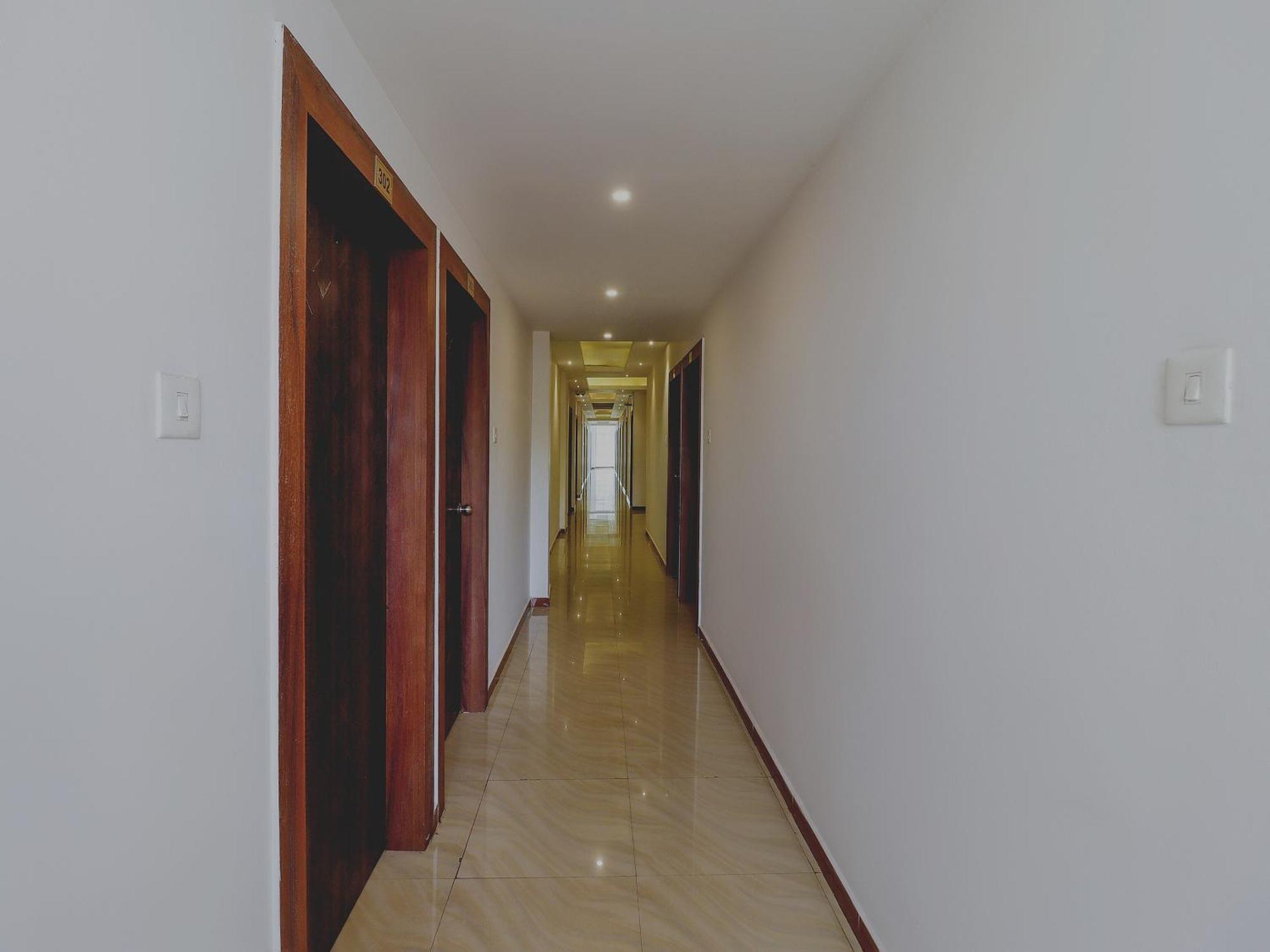 Capital O Sai Arya Residency Hotel Mangalore Exterior photo
